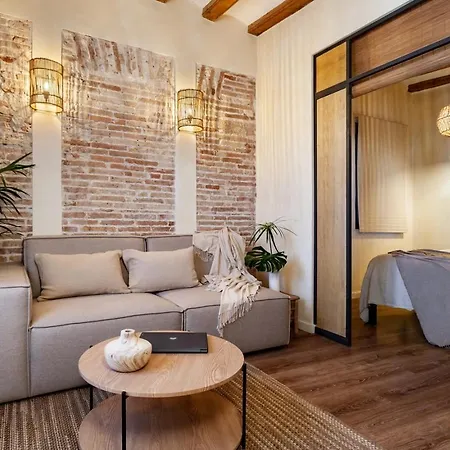 Spacest - Carrer Del Rec Comtal A Barcelona