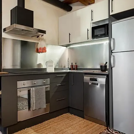 Spacest - Carrer Del Rec Comtal A *